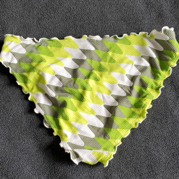 Aerie Ruffle Edge Bikini - Picture 5 of 8